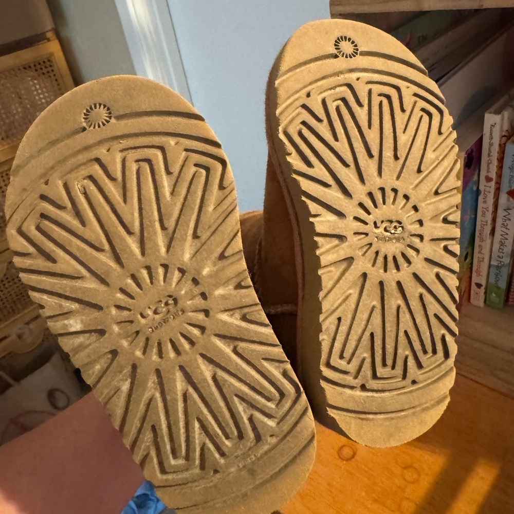 UGG Tan Kids Boots - Picture 3 of 5